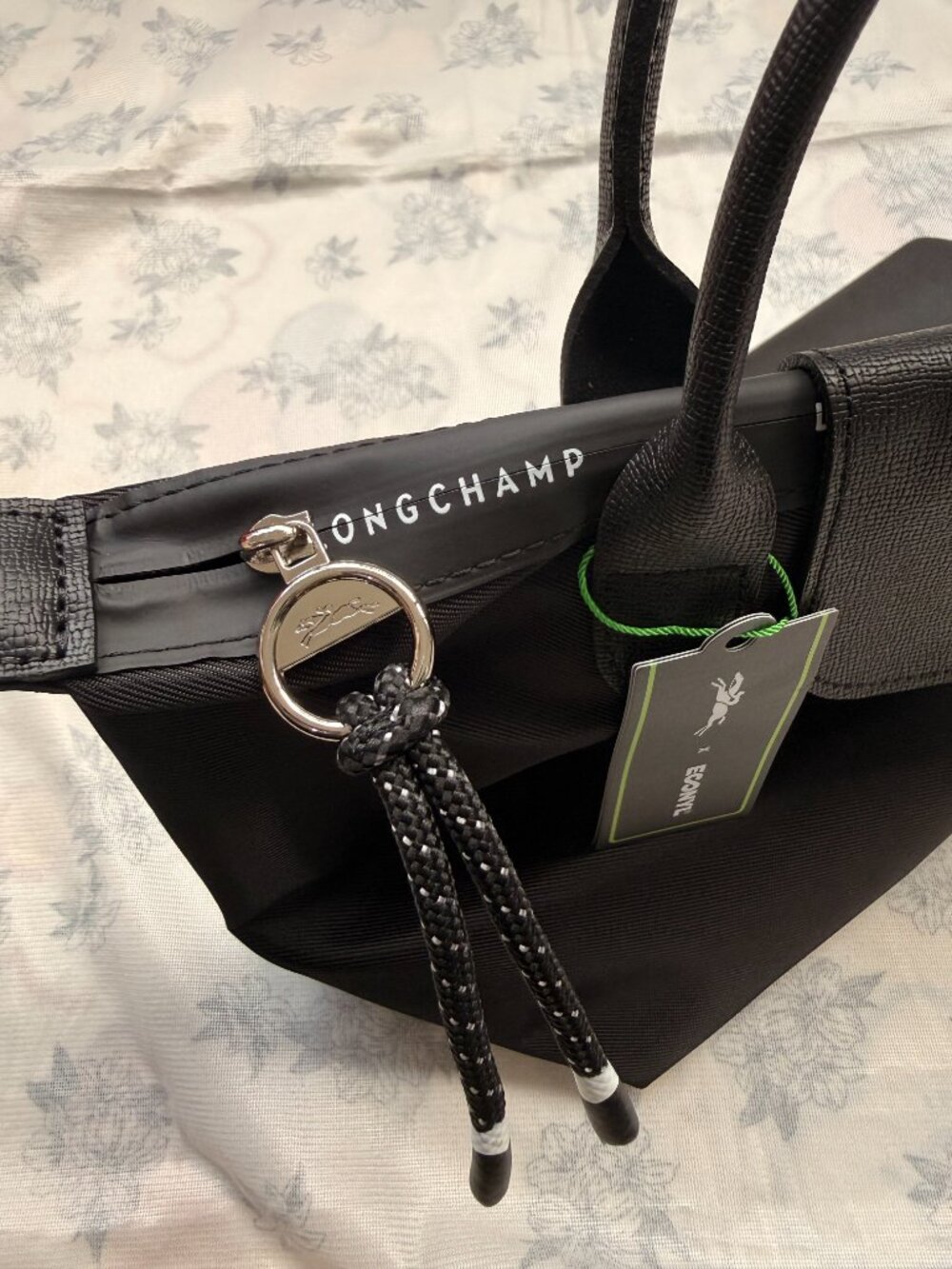 Longchamp Eco-Friendly Tote Bag - Picture 5 of 8